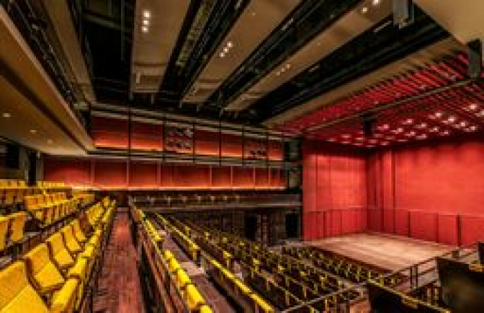 8月8日（土）那覇・沖縄県　　　那覇文化芸術劇場 なはーと　　　開場12時30分 / 開演13時30分